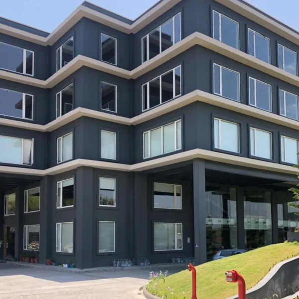 Iksana Workspaces - Chrysler Tech Centre