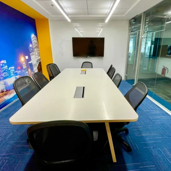 Iksana Workspaces - Chrysler Tech Centre